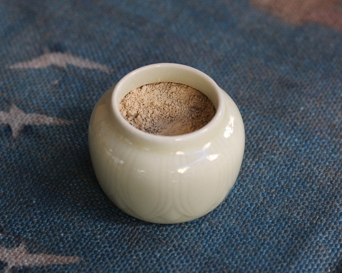 Tè bianco Yueguangbai in polvere
